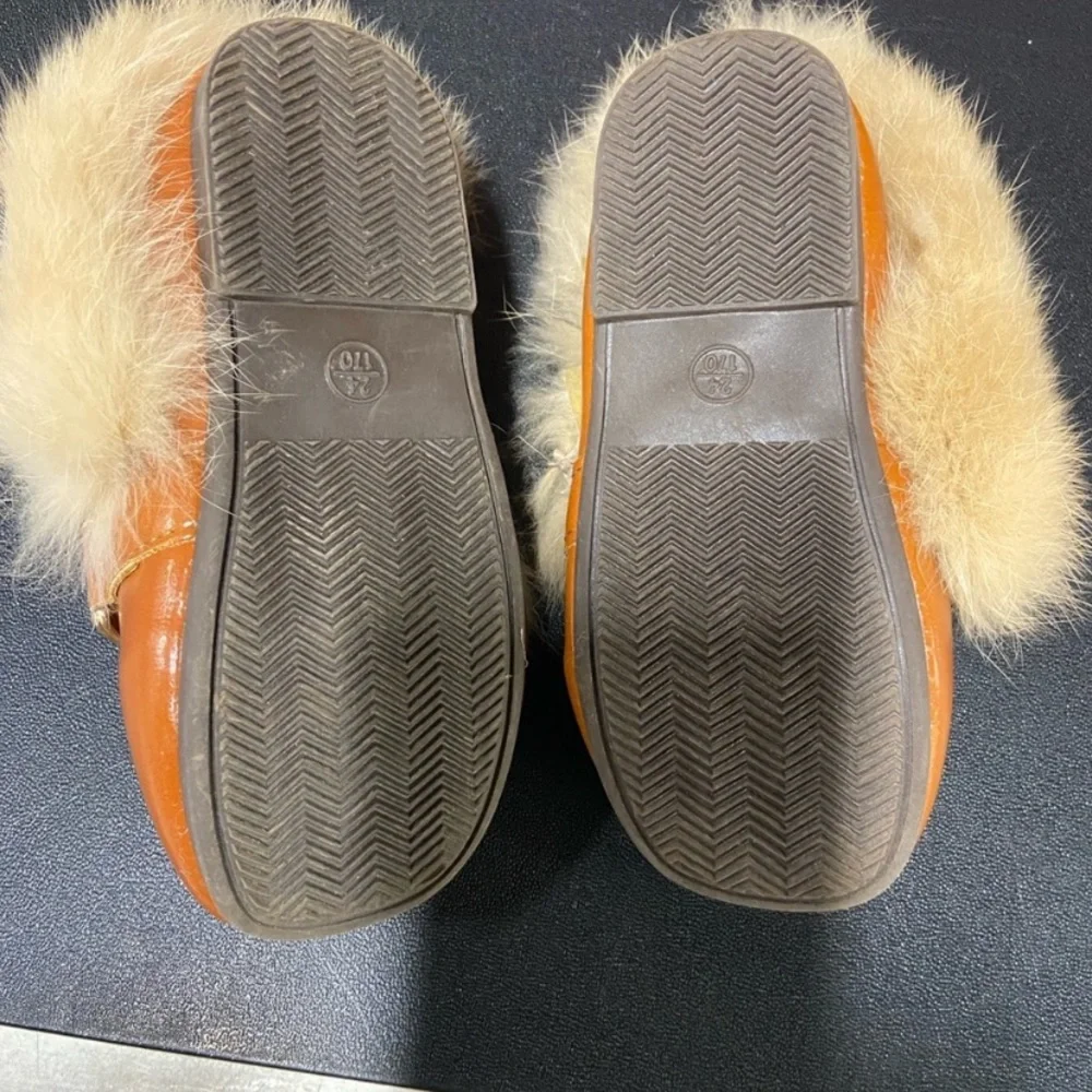 Adorable whisker color authentic rabbit Fur mules with gold chain size 2…